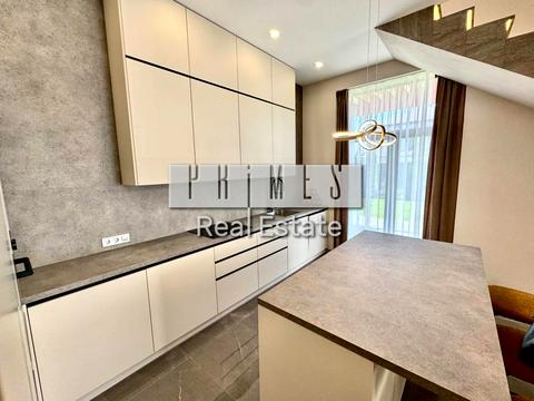 будинок за адресою с. Крушинка, Шкільна