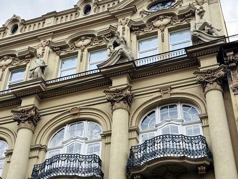 квартира за адресою Гетьмана Петра Дорошенка вул. (Жовтнева), 19