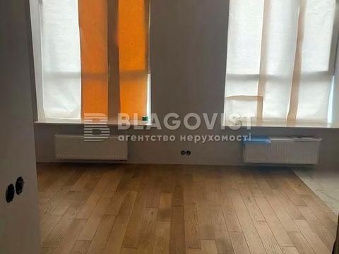 квартира по адресу Елены Телиги ул., 25