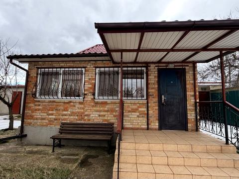 будинок за адресою Свято-Покровська вул. (Леніна)