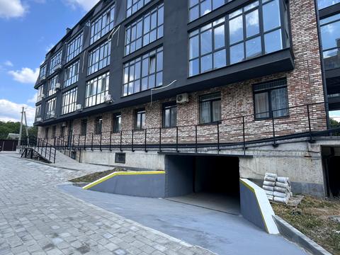 паркомісце за адресою Землеробський пров., (Будинок)