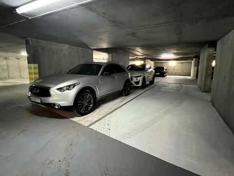 паркомісце за адресою Землеробський пров., (Будинок)