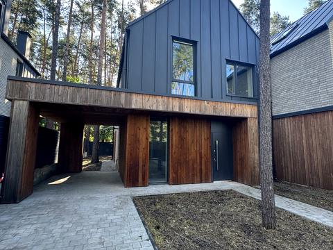 будинок за адресою Революції Гідності вул. (Революції)