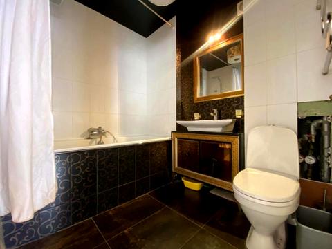 квартира за адресою Рибальська вул., 8