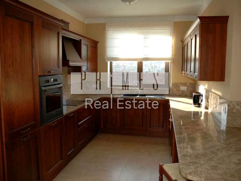 будинок за адресою с. Лісники, провулок Ватутіна