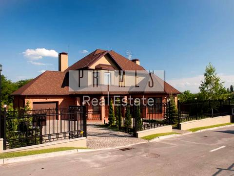 будинок за адресою с. Лісники, провулок Ватутіна