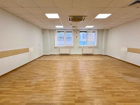 комерційна за адресою Євгена Коновальця вул. (Щорса), 36-Б