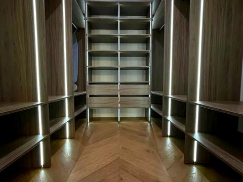 квартира за адресою Андрія Верхогляда вул. (Михайла Драгомирова), 3