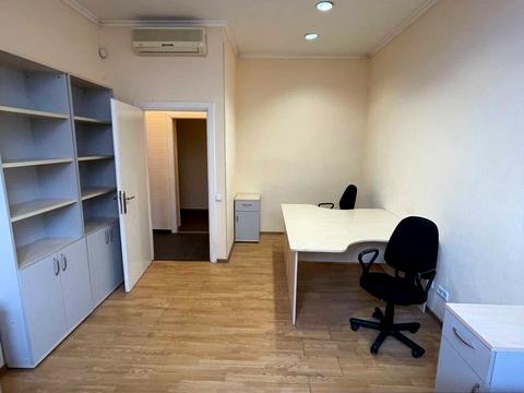 комерційна за адресою Київ, Павлівська вул., 17