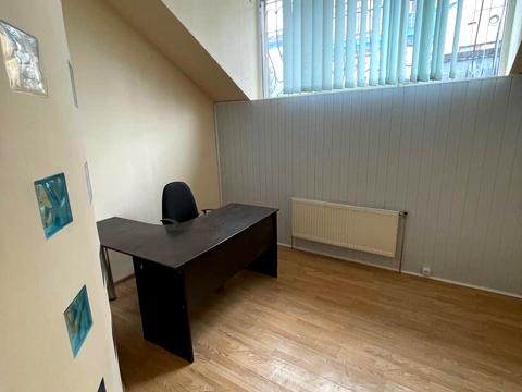 комерційна за адресою Київ, Павлівська вул., 17