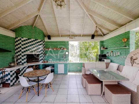 будинок за адресою вул. Бориспільська