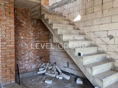 дом по адресу Вышгородская ул.