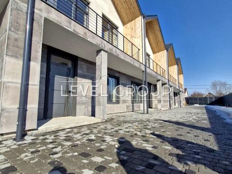 дом по адресу Вышгородская ул.