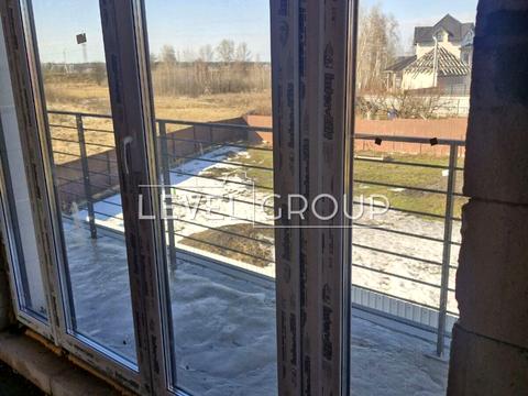 дом по адресу Вышгородская ул.