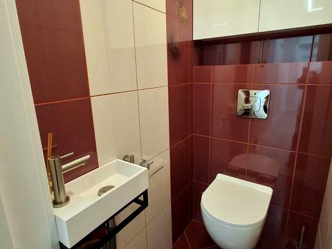 квартира за адресою Олександра Довженка вул., (Будинок 3)