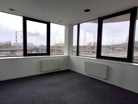 комерційна за адресою Набережно-Печерська дорога вул., 10г