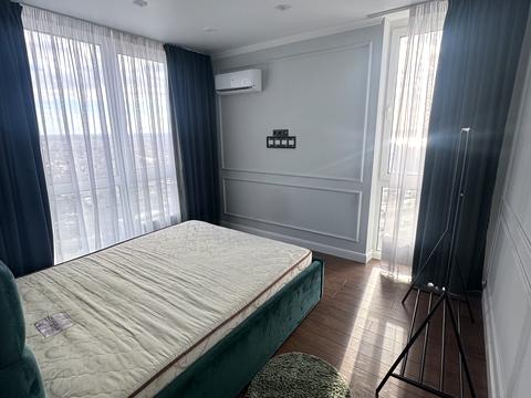 квартира за адресою Зарічна вул., 6