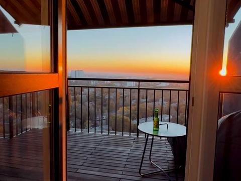 квартира за адресою Академіка Філатова вул., (Будинок 4)