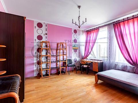 будинок за адресою Огіркова вул.