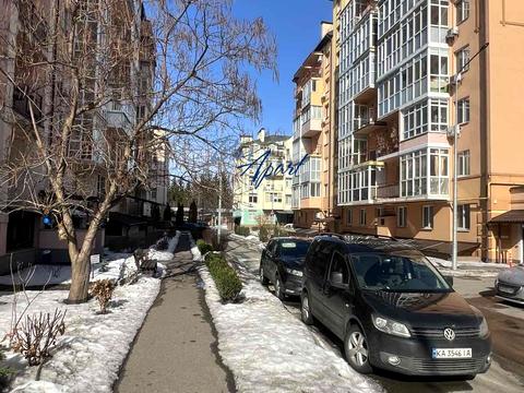 квартира за адресою Академіка Лебедєва вул., 1