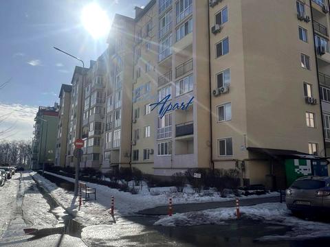 квартира за адресою Академіка Лебедєва вул., 1