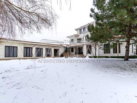 будинок за адресою смт. Козин, Лугова вул., 34