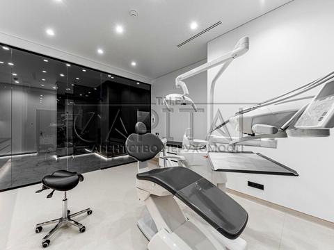 комерційна за адресою Василя Тютюнника вул. (Анрі Барбюса), 43