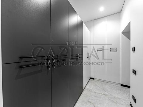 комерційна за адресою Василя Тютюнника вул. (Анрі Барбюса), 43