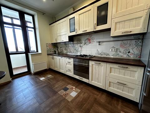 квартира за адресою Героїв Крут вул., 11б