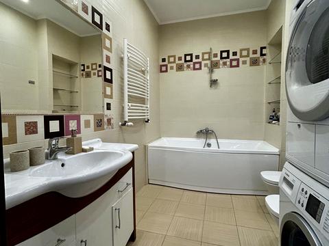 квартира за адресою Героїв Крут вул., 11б