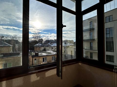 квартира за адресою Героїв Крут вул., 11б