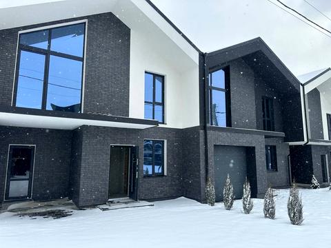 будинок за адресою Центральна