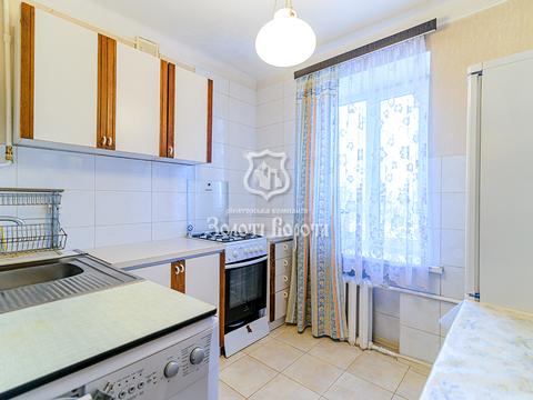 квартира по адресу Строителей ул., 24