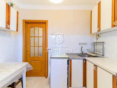 квартира по адресу Строителей ул., 24