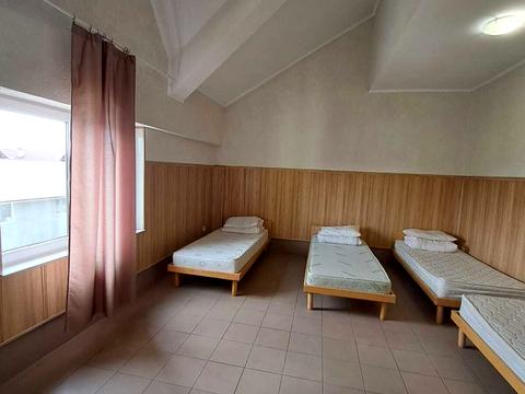 коммерческая по адресу Петра Сагайдачного ул., 2