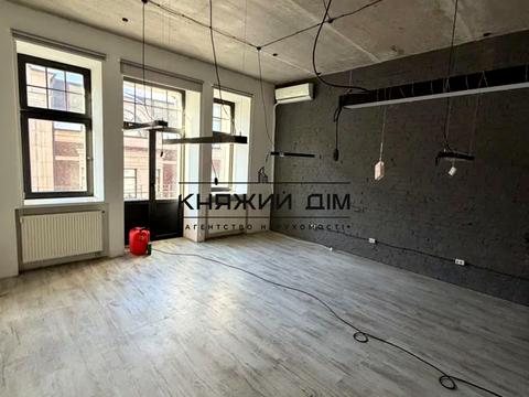 коммерческая по адресу Воздвиженская ул., 48