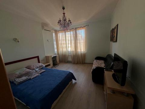 квартира за адресою Середньофонтанська вул., 19-А