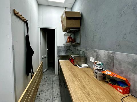 комерційна за адресою Богдана Хмельницького просп. (Героїв Сталінграда), 229