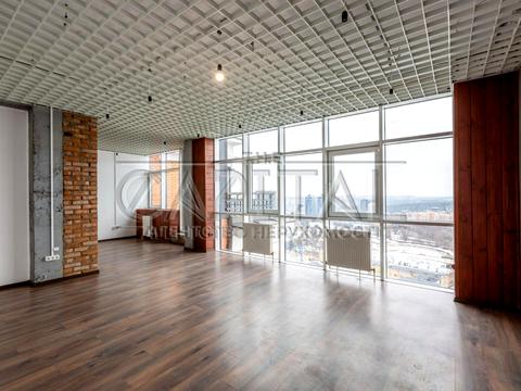 коммерческая по адресу Леси Украинки бульв., 7-А