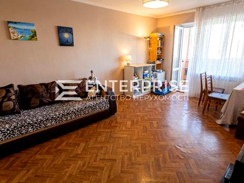 квартира по адресу Ревуцкого ул., 8