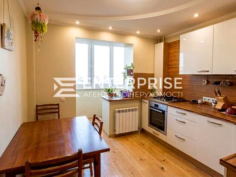 квартира по адресу Ревуцкого ул., 8