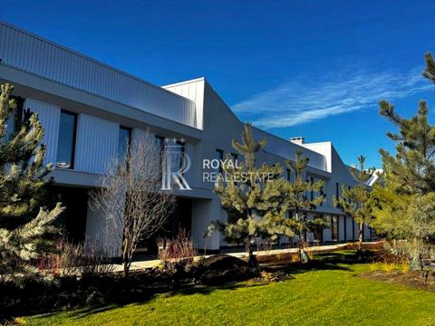 будинок за адресою Світанкова вул.