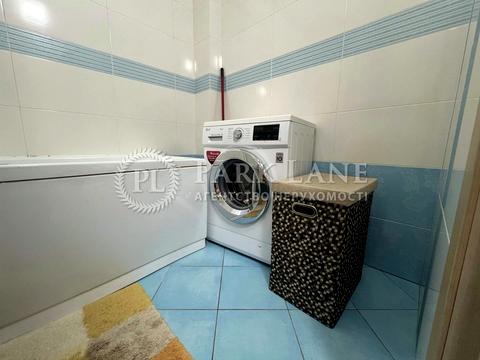 квартира за адресою Федора Ернста вул., 6