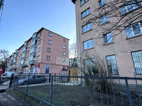 комерційна за адресою Пирогівський Шлях вул. (Червонопрапорна), 42