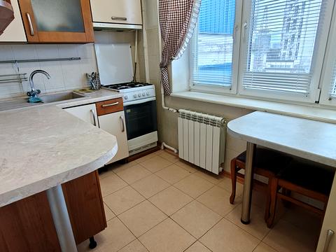 квартира за адресою Братиславська вул., 4