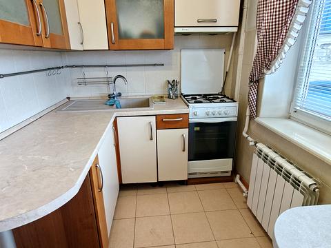 квартира за адресою Братиславська вул., 4