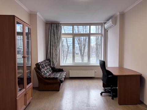 квартира за адресою Ованеса Туманяна вул., 3