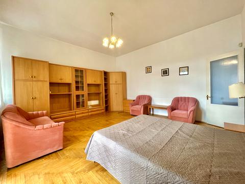 квартира по адресу Малая Житомирская ул., 5