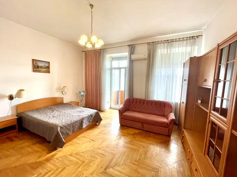 квартира по адресу Малая Житомирская ул., 5