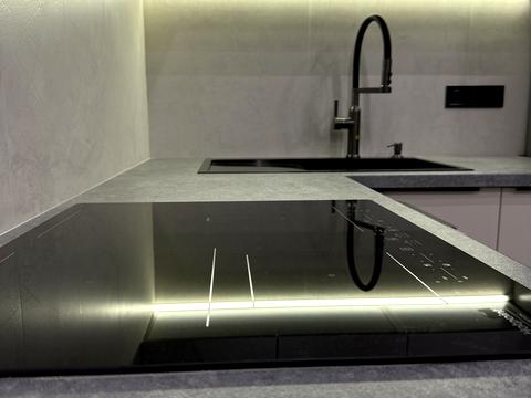 квартира за адресою Київ, Причальна вул., 10